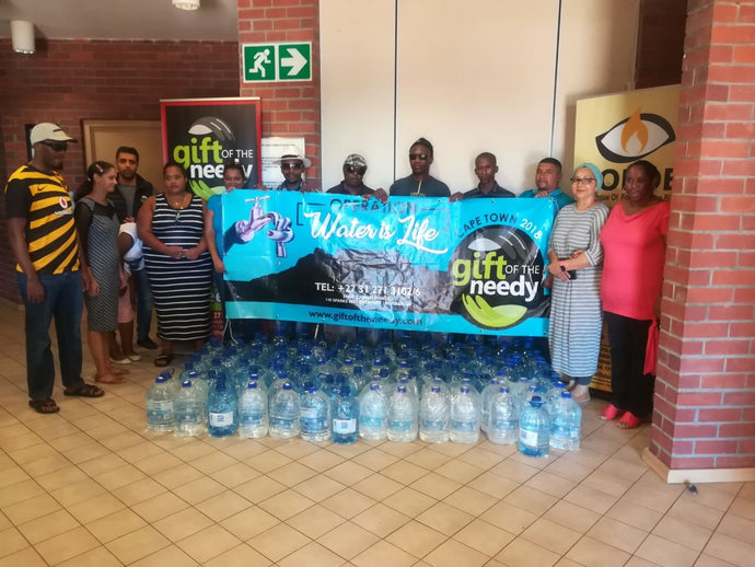 Bottled water for Capetonians - Gift of the Needy in drought relief 