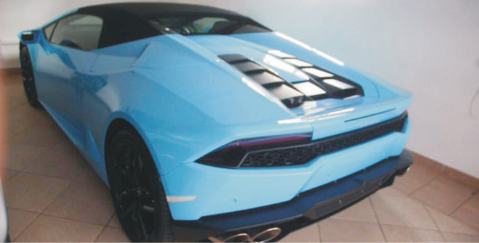 Maserati‚ Merc G-wagen‚ 'hot' cash - and an AK47 - found in VAT fraud busts - Locals from Eldoglen arrested
